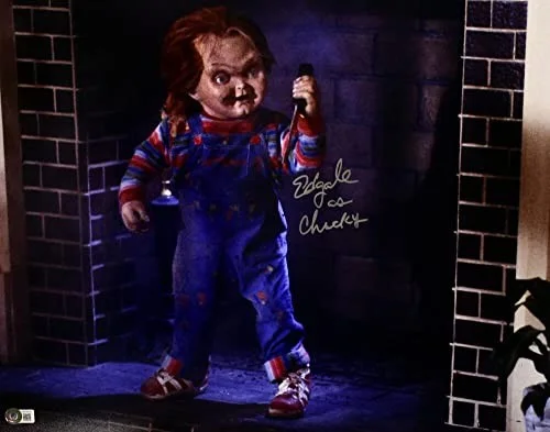 Ed Gale — Ed Gale Autographed 16x20 Chucky Close Up Photo -Beckett W Hologram *Silver, изображение 5