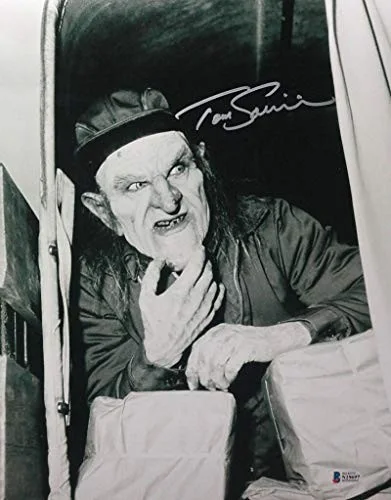Tom Savini — Tom Savini Autographed 11x14 The Creep B&W Photo - Beckett W Auth *Silver, image 3