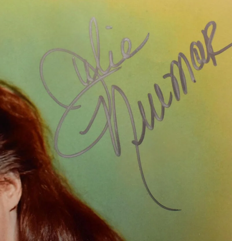 Julie Newmar — Julie Newmar Autographed 11x14 Catwoman Close Up Photo -Beckett W Hologram *Top, изображение 2