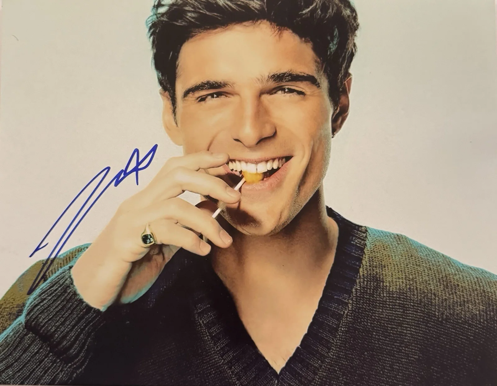 Jacob Elordi — Jacob Elordi Signed Autographed 8x10 Sexy Male Model Actor