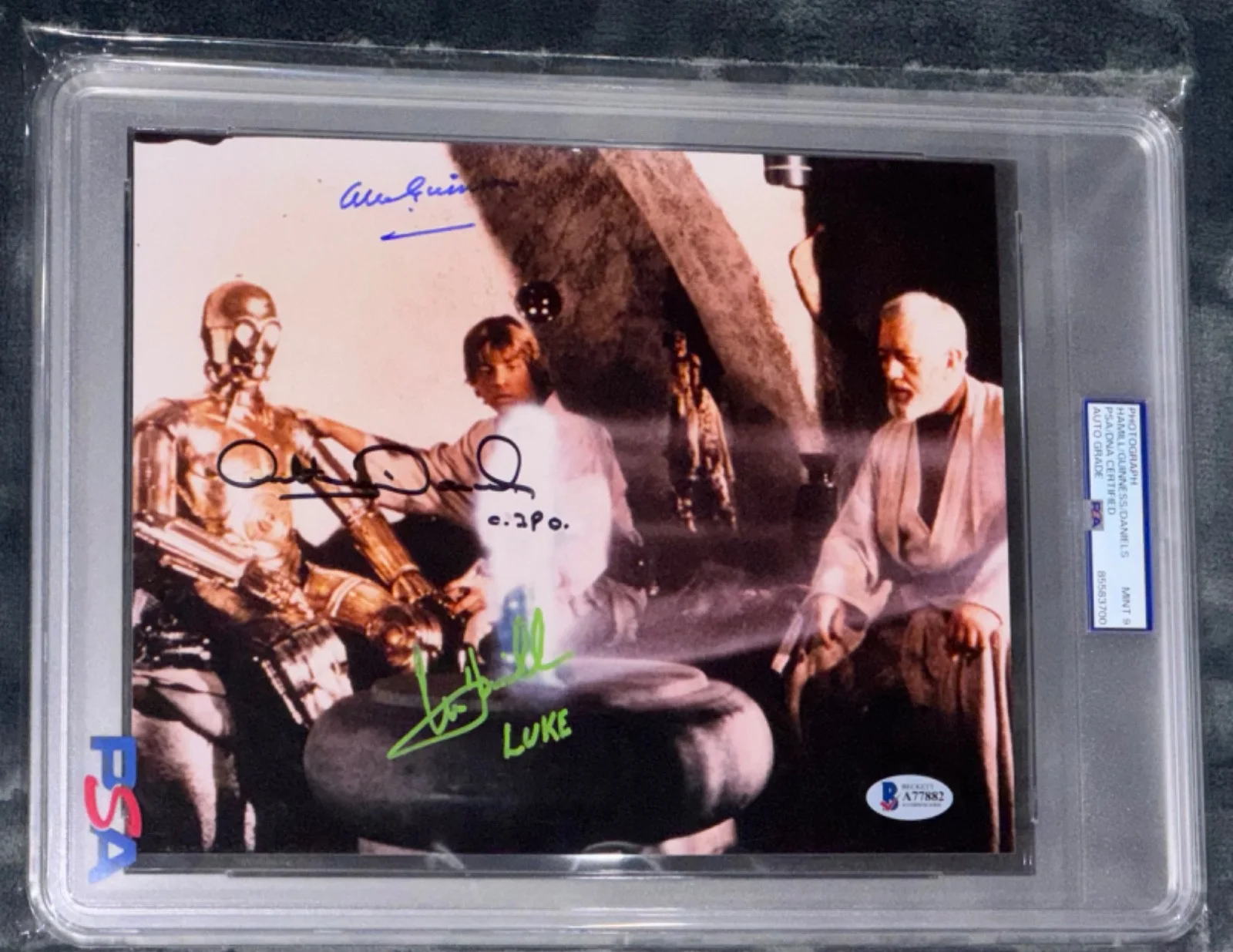 Alec Guinness, Mark Hamill, Anthony Daniels — Signed Alec Guinness & Mark Hamill STAR WARS Cast Photo Help Me OBI-WAN Auto PSA, изображение 5