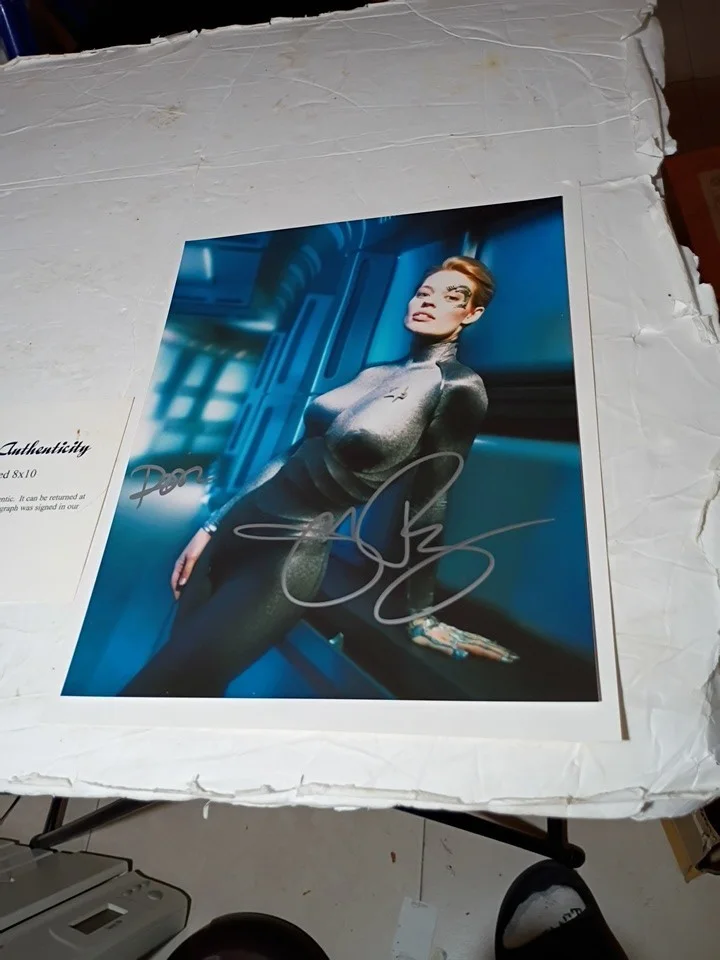 Jeri Ryan — Jeri Ryan Signed Star Trek Voyager 8x10 Photo Autograph Seven Of Nine COA, изображение 2