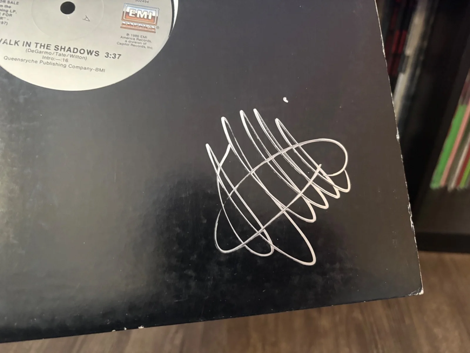 QUEENSYRCHE SIGNED AUTOGRAPHED LP VINYL SHADOWS X3 GEOFF TATE MIKE WHIP EDDIE, изображение 4