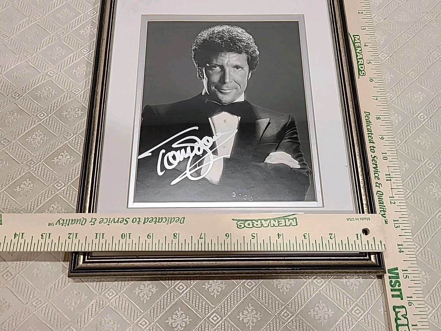 Tom Jones Vintage Autographed 8x10 Black White Photo Framed Auto ! Las Vegas, изображение 5
