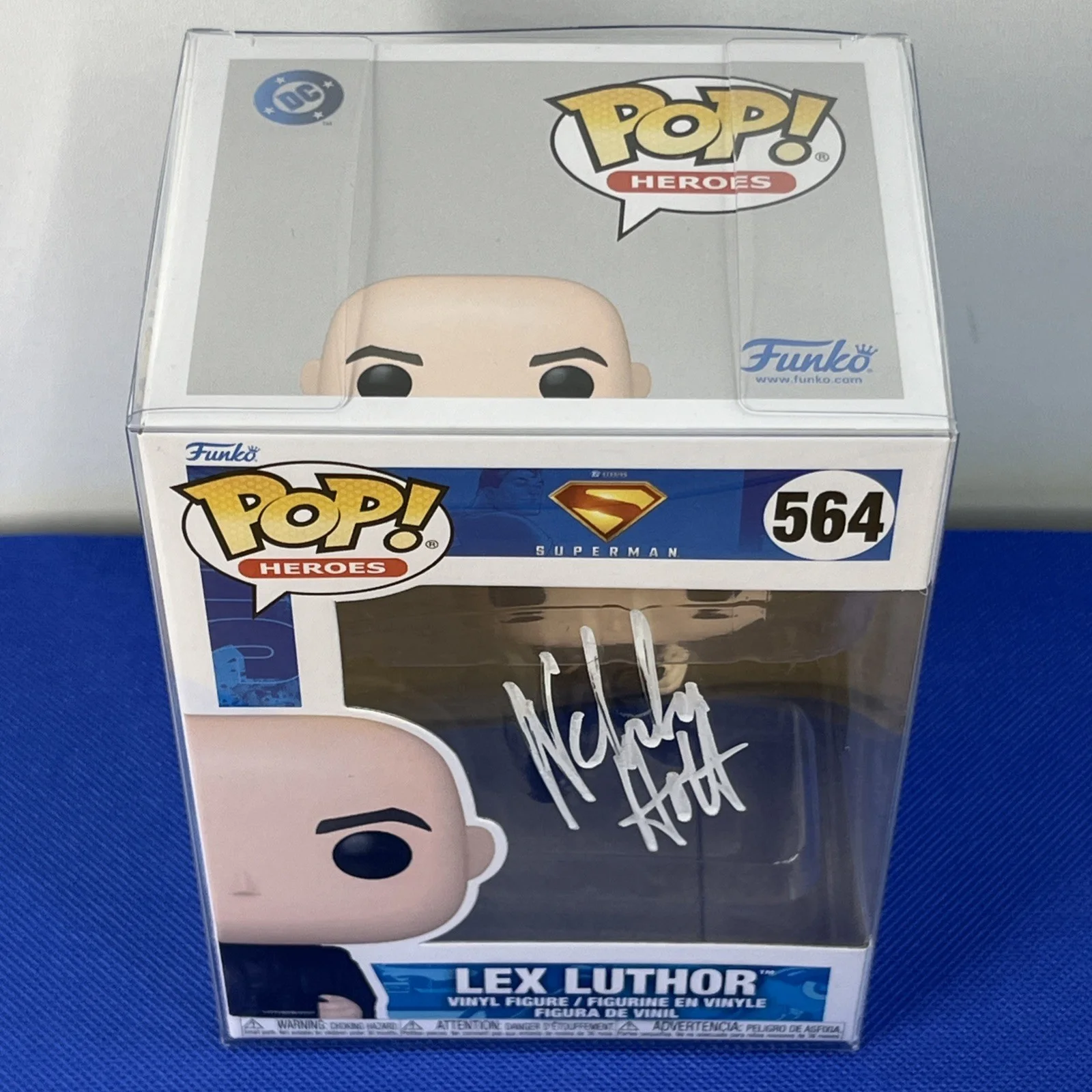 Nicholas Hoult — Nicholas Hoult Signed Funko Pop Lex Luthor #564 Autographed COA Hologram, image 5