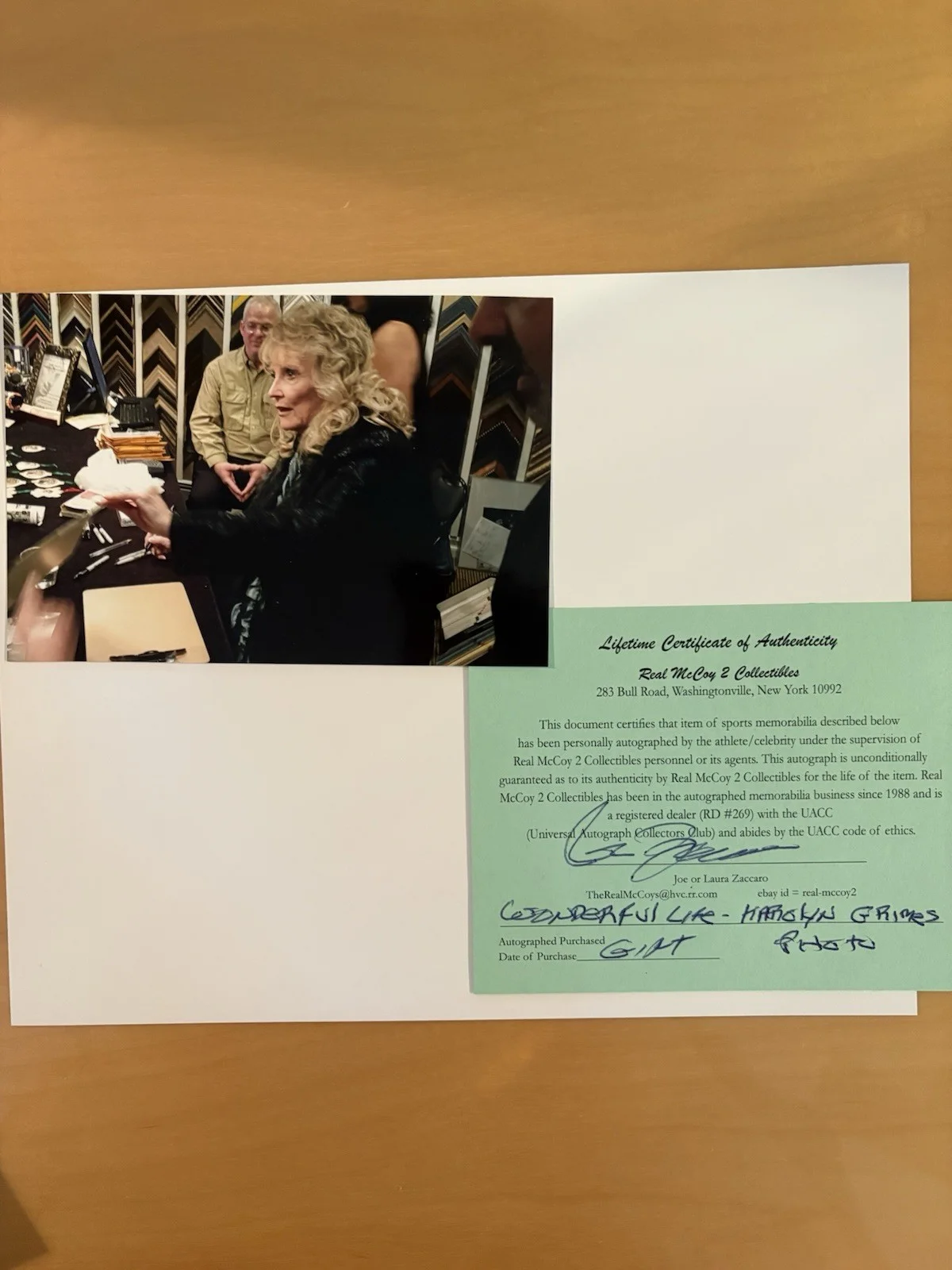 Karolyn Grimes — “It’s a Wonderful Life” Karolyn Grimes Signed 8x10 Photo - COA - ZuZu Inscribed, изображение 2