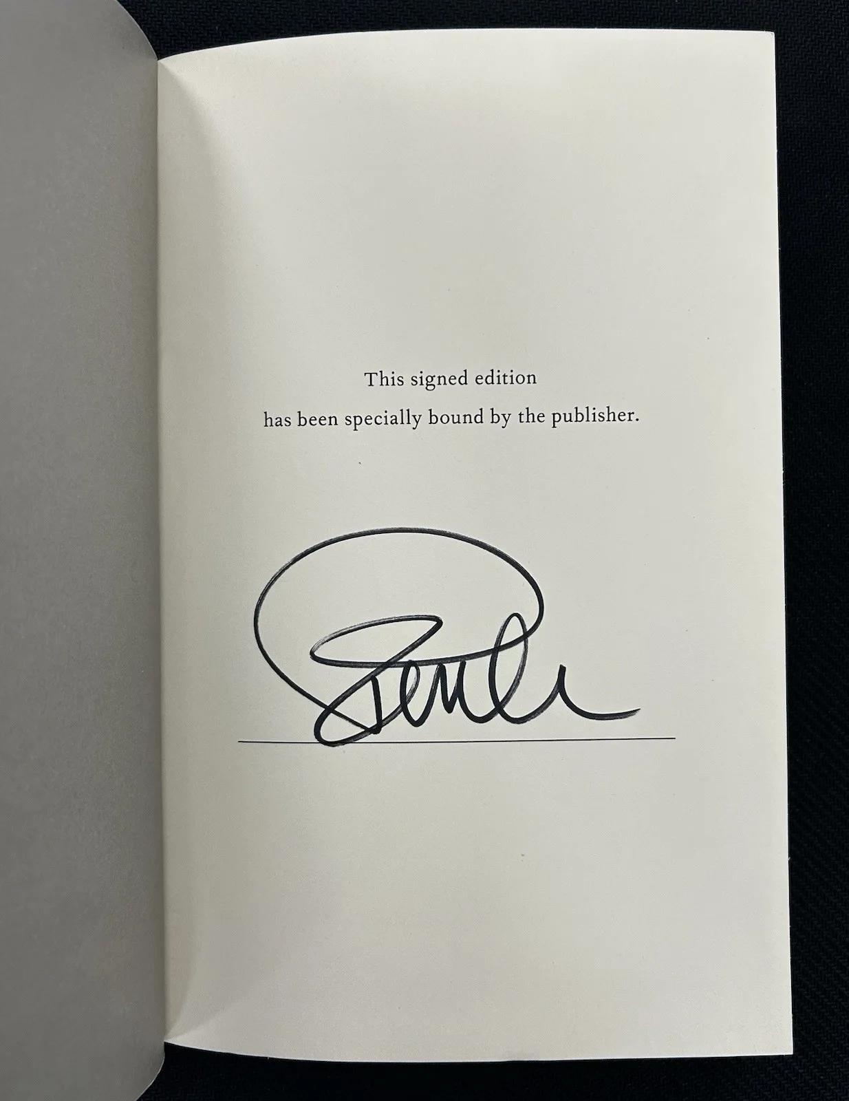 Pamela Anderson — SIGNED Pamela Anderson Book Love Pamela AUTOGRAPH Hardcover Baywatch 1st EDITION, изображение 2