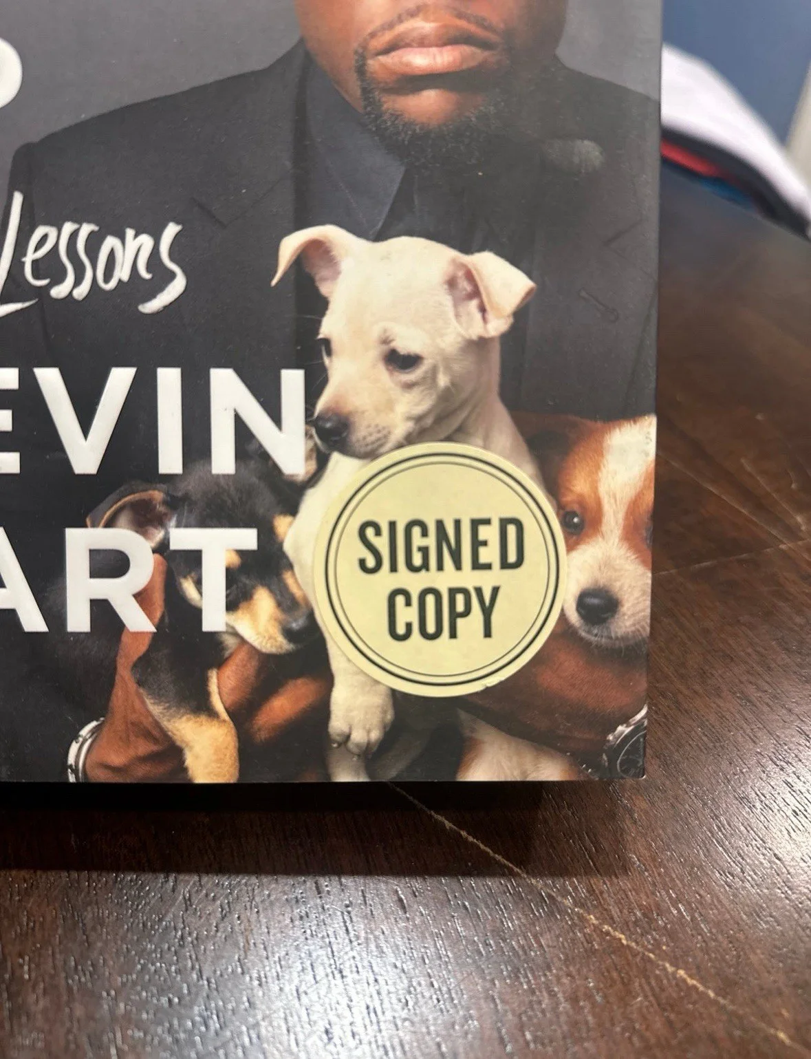 Kevin Hart comedian actor signed “I cant make this up” hardcover book, изображение 2