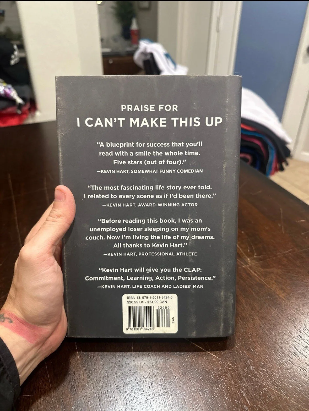 Kevin Hart comedian actor signed “I cant make this up” hardcover book, изображение 3