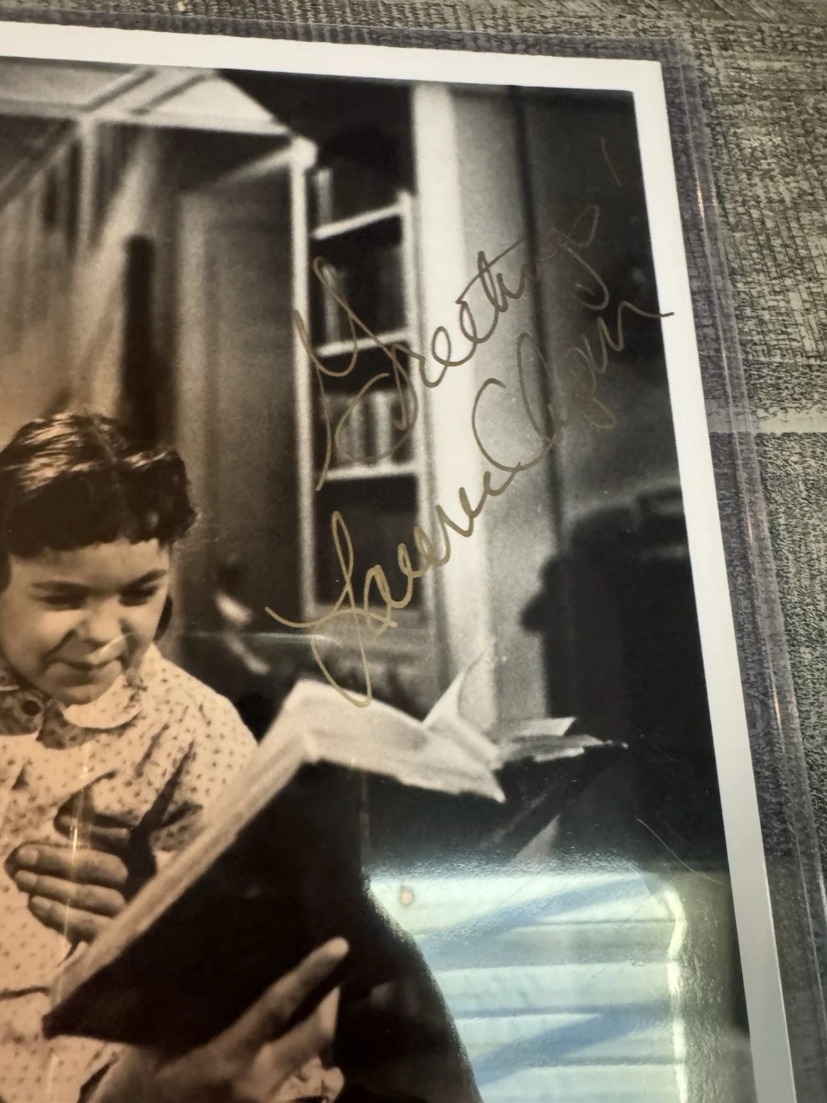 Lauren Chapin — Lauren Chapin Autographed Signed 8x10 Photo - Kitten Father Knows Best - w/COA, изображение 2