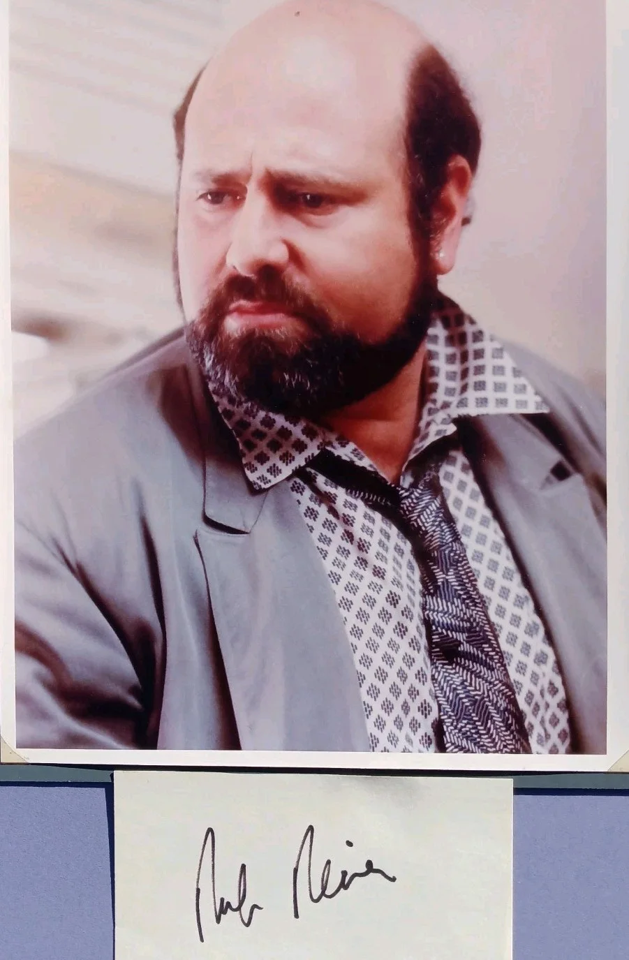 Rob Reiner — ROB REINER AUTOGRAPH. LIVE SIGNRD INDEX CARD + PHOTO., image 2