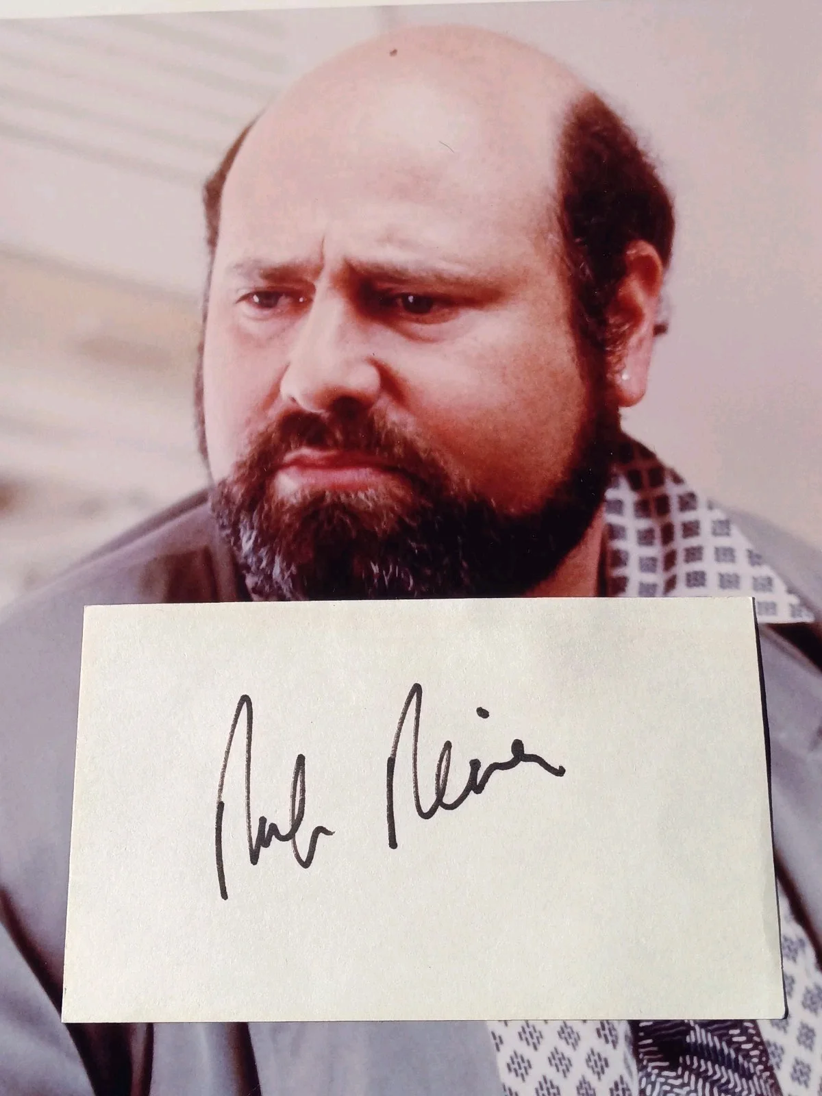 Rob Reiner — ROB REINER AUTOGRAPH. LIVE SIGNRD INDEX CARD + PHOTO., image 3