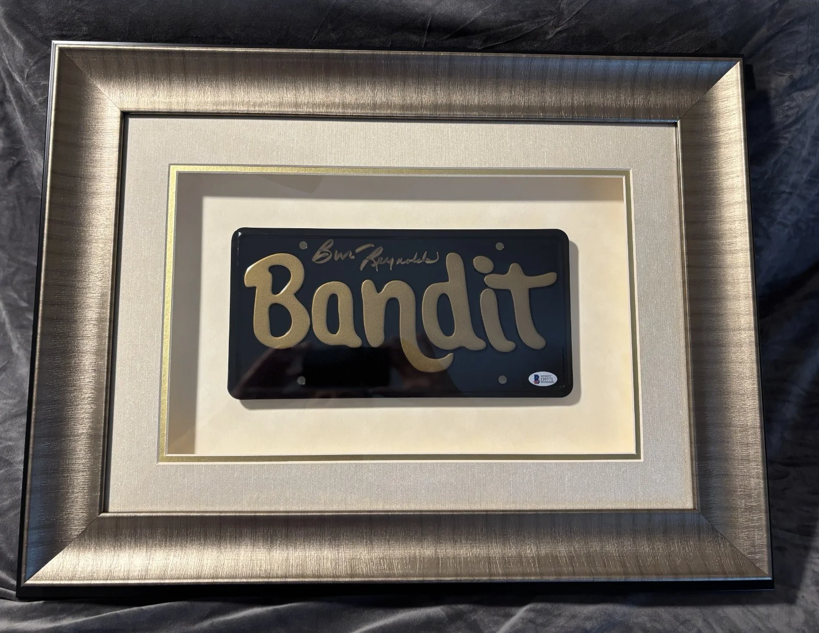 Burt Reynolds — Burt Reynolds Authenticated Signed Smokey And The Bandit License Plate, image 2