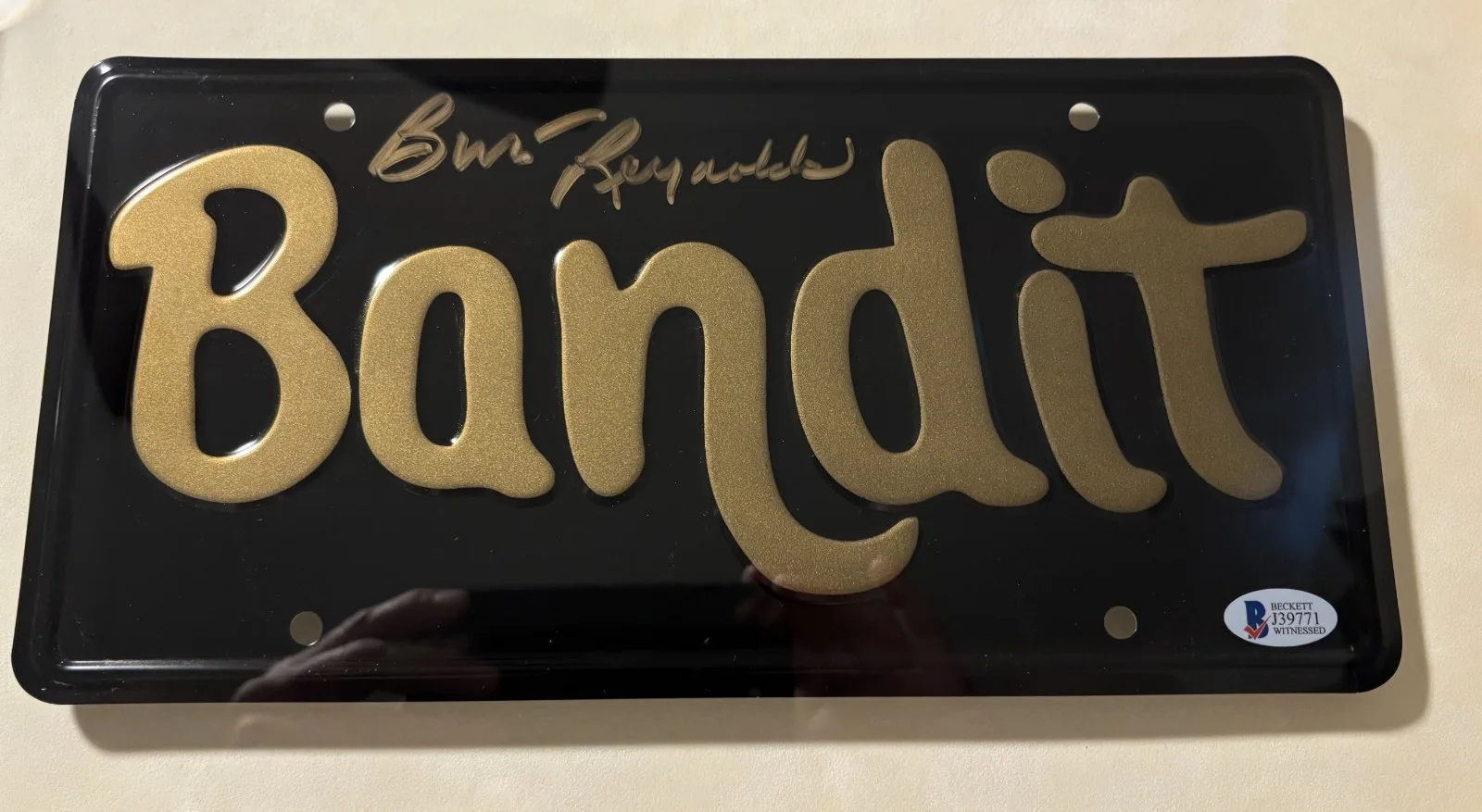 Burt Reynolds — Burt Reynolds Authenticated Signed Smokey And The Bandit License Plate, image 3