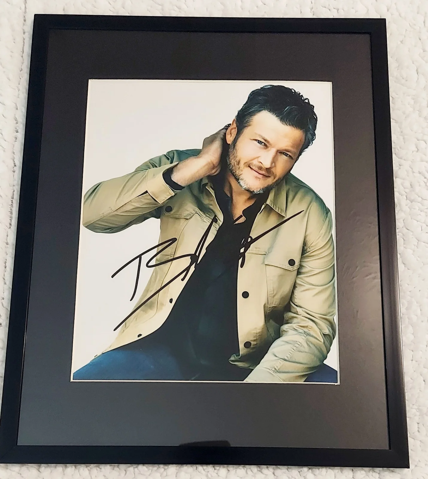 Blake Shelton Autographed 8x10 Photo Framed In 11x14 With COA, image 2