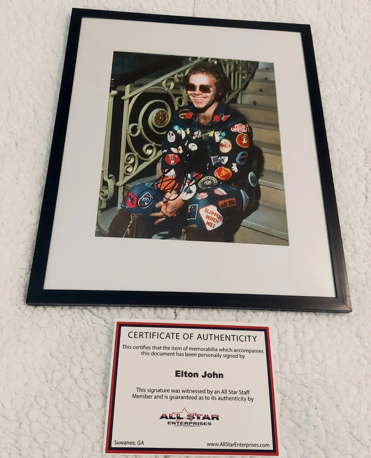 Elton John Autographed 8x10 Photo Framed In 11x14 With COA, изображение 4
