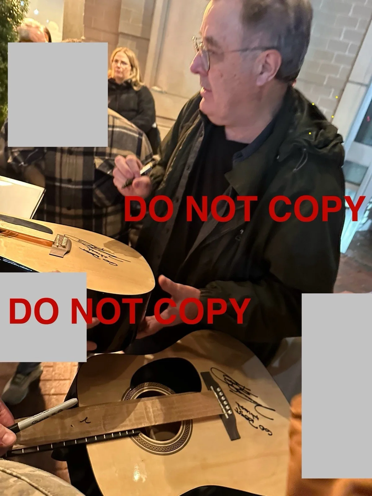 VINCE GILL SIGNED FULL SIZE ACOUSTIC GUITAR EXACT PHOTO PROOF ⛪️SONG INSCRIPTION, изображение 3