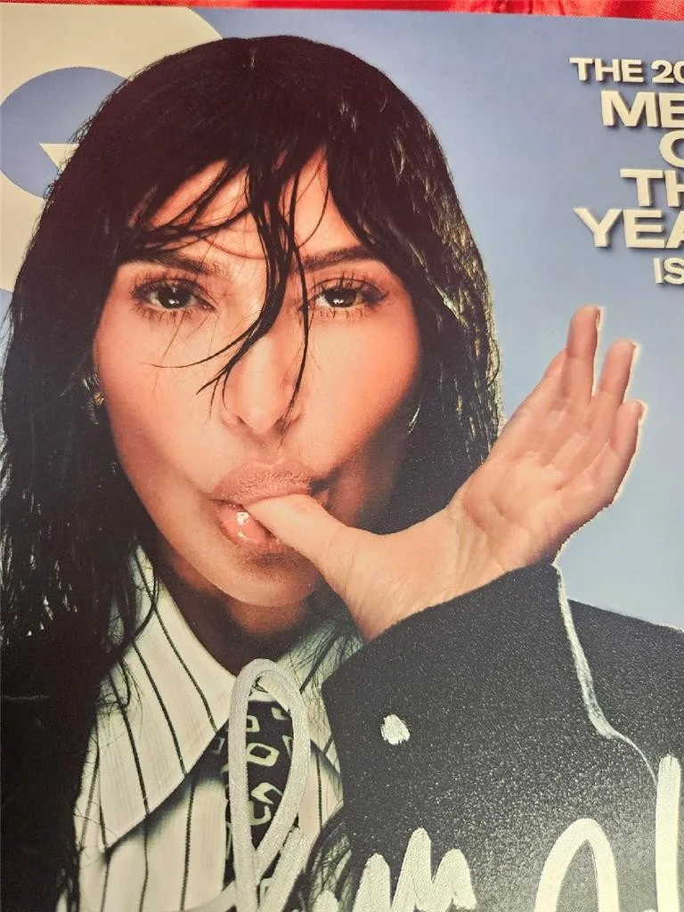 KIM KARDASHIAN — KIM KARDASHIAN AUTOGRAFADO À MÃO FOTO 8X10 CAPA GQ MODELO KARDASHIANS CERTIFICADO DE AUTENTICIDADE, изображение 4