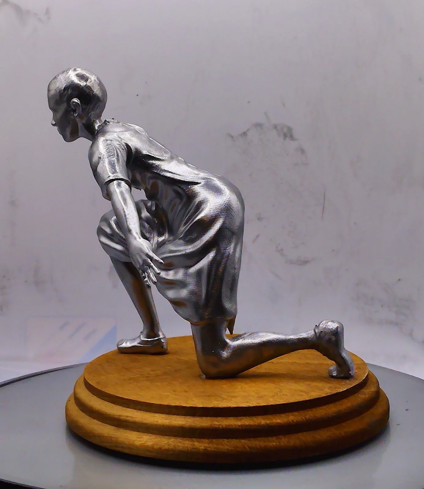 Eleven 'Stranger Things' Statue - Metallic Silver Finish By Cave Craft, image 2