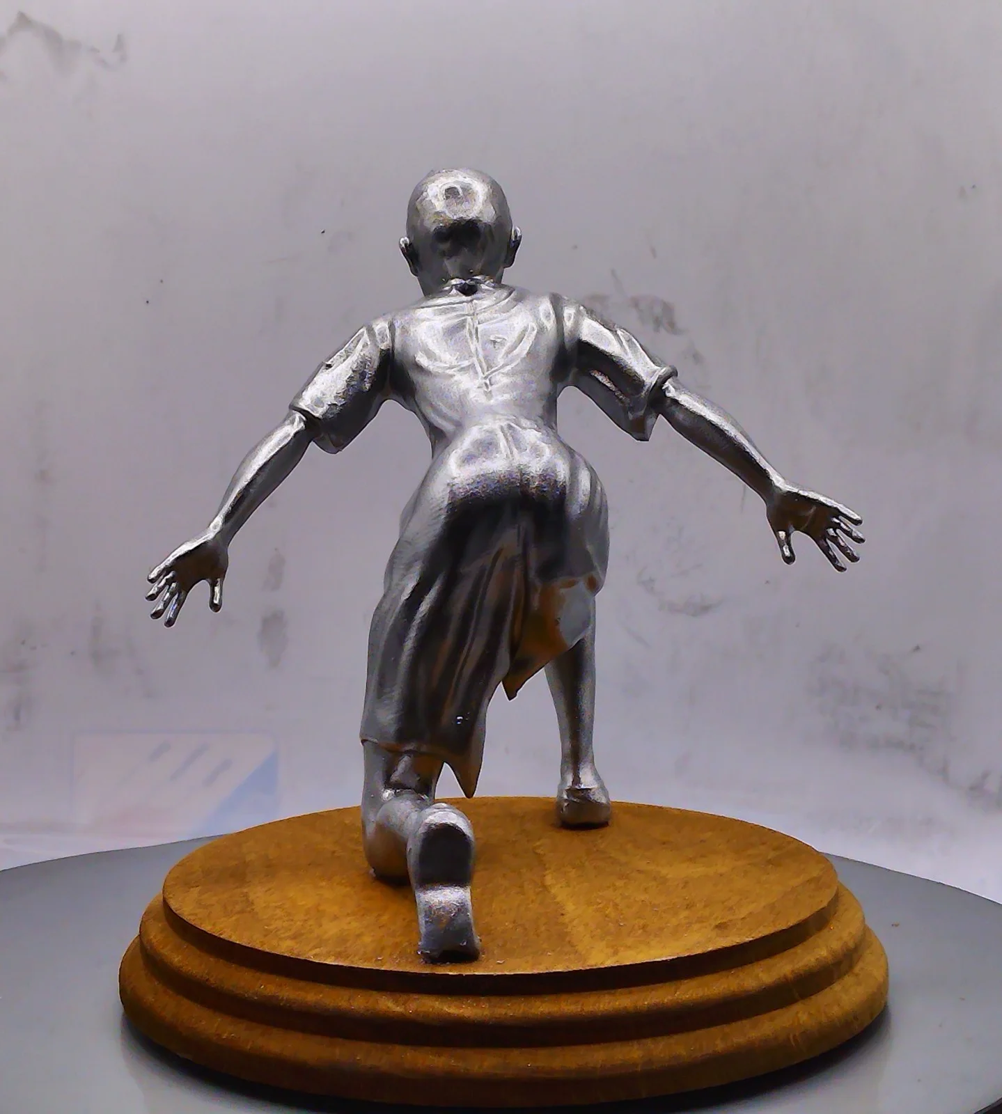 Eleven 'Stranger Things' Statue - Metallic Silver Finish By Cave Craft, image 3