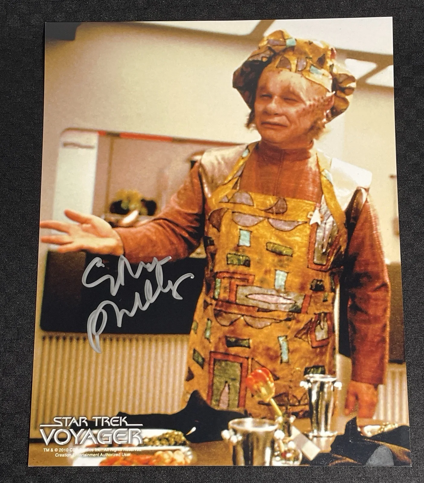 Ethan Phillips — Ethan Phillips Autographed Photo 8x10 COA Star Trek Voyager Neelix, image 2