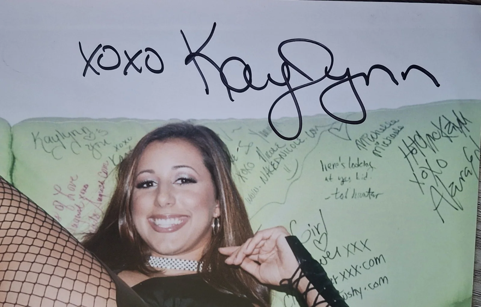 KAYLYNN Signed 8x12" Original PHOTO #1 - Reclining On The Sofa, изображение 2