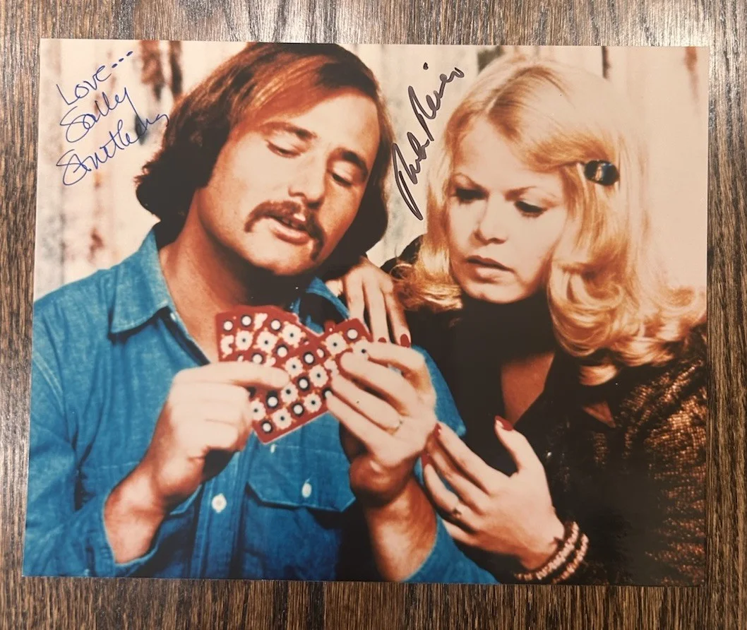Sally Struthers & Rob Reiner — ALL IN THE FAMILY 8x10 PHOTOGRAPH ROB REINER & SALLY STRUTHERS