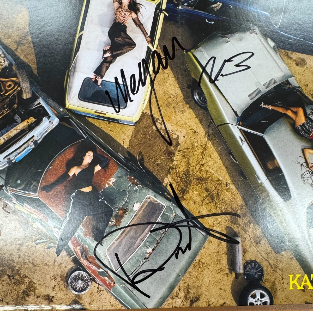 KATSEYE Signed Autographed Beautiful Chaos Target Exclusive Pomegranate JSA COA, image 3