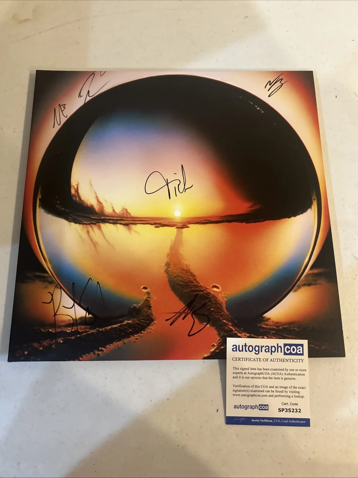 CAGE THE ELEPHANT SIGNED AUTOGRAPH VINYL ALBUM ACOA NEON PILL RECORD LP, image 2