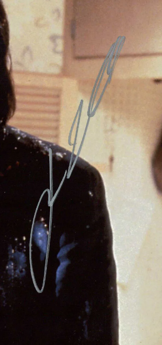JOHN TRAVOLTA SIGNED AUTOGRAPHED 11x14 PHOTO VINCENT PULP FICTION BECKETT BAS, изображение 2