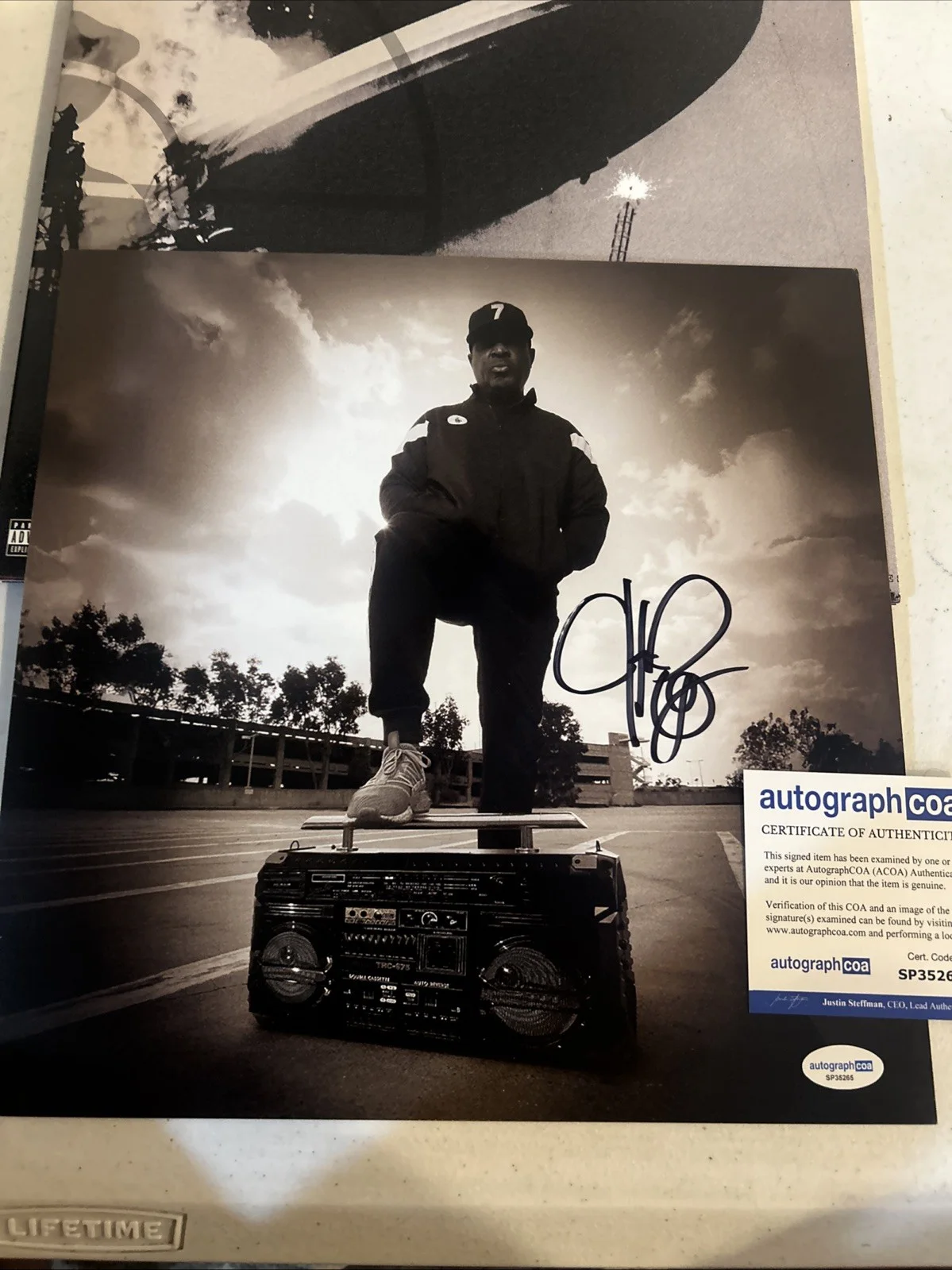 CHUCK D PUBLIC ENEMY SIGNED AUTOGRAPH VINYL ALBUM INSERT ACOA RADIO ARMAGEDDON, изображение 2