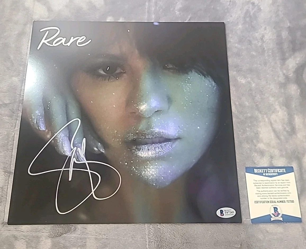 Selena Gomez 12”x12” Flat Signed Rare Promo Beckett Certified, изображение 2