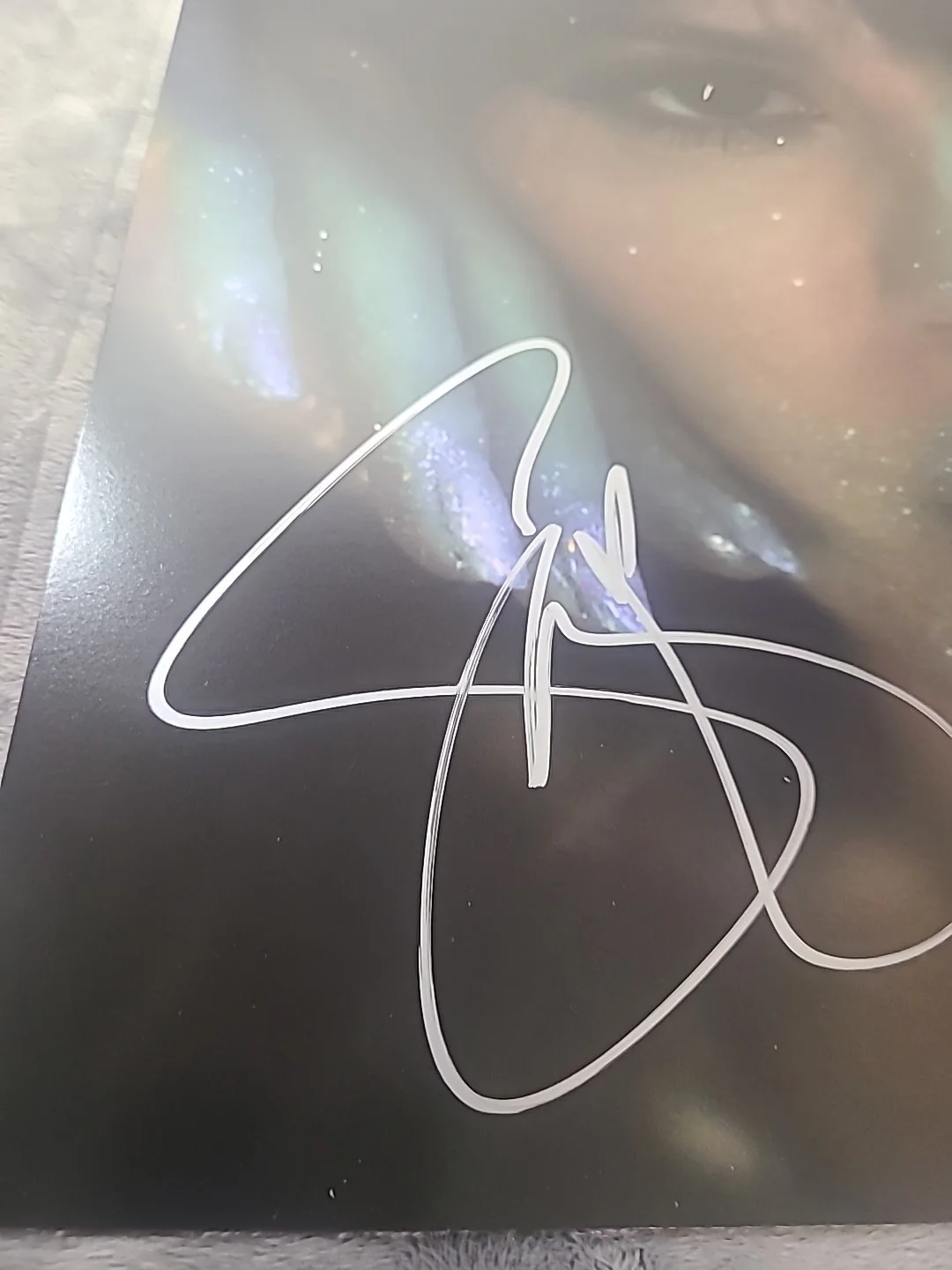 Selena Gomez 12”x12” Flat Signed Rare Promo Beckett Certified, изображение 3