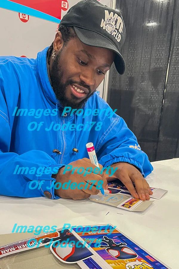 Shameik Moore — Shameik Moore Signed Across the Spider-Verse 1223 Spider-Man Funko Pop PROOF JSA, изображение 3
