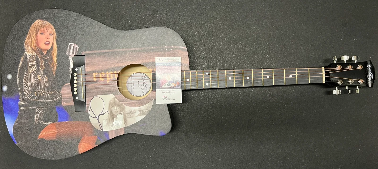 Taylor Swift Signed Reputation Stadium Tour Full Size Acoustic Guitar JSA COA, изображение 2