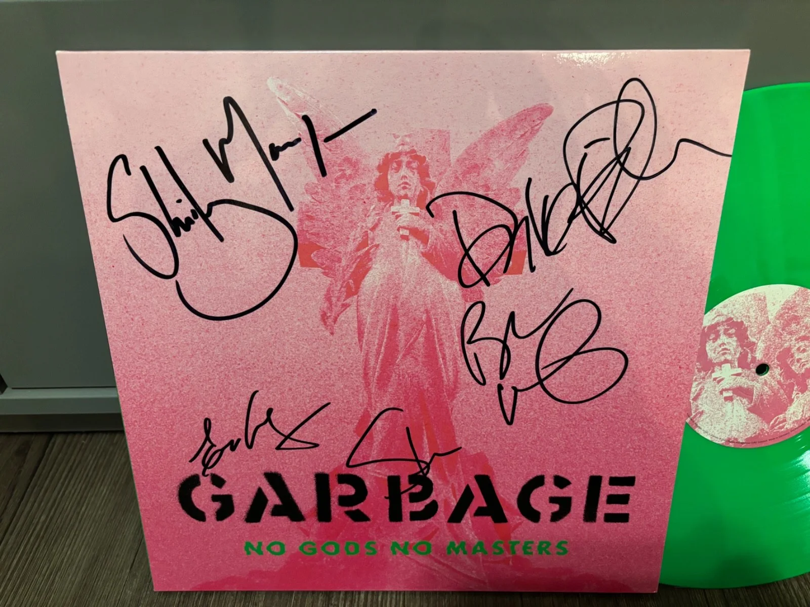 GARBAGE SIGNED AUTOGRAPHED GREEN LP VINYL NO GODS NO MASTERS X4 SHIRLEY MANSON 2, изображение 2