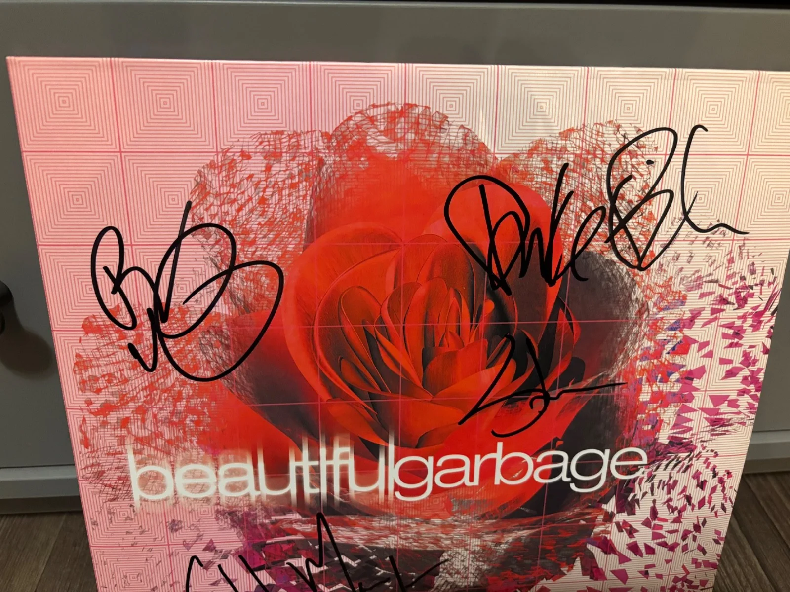 GARBAGE SIGNED AUTOGRAPHED LP VINYL BEAUTIFUL GARBAGE RARE SHIRLEY MANSON X4, изображение 2