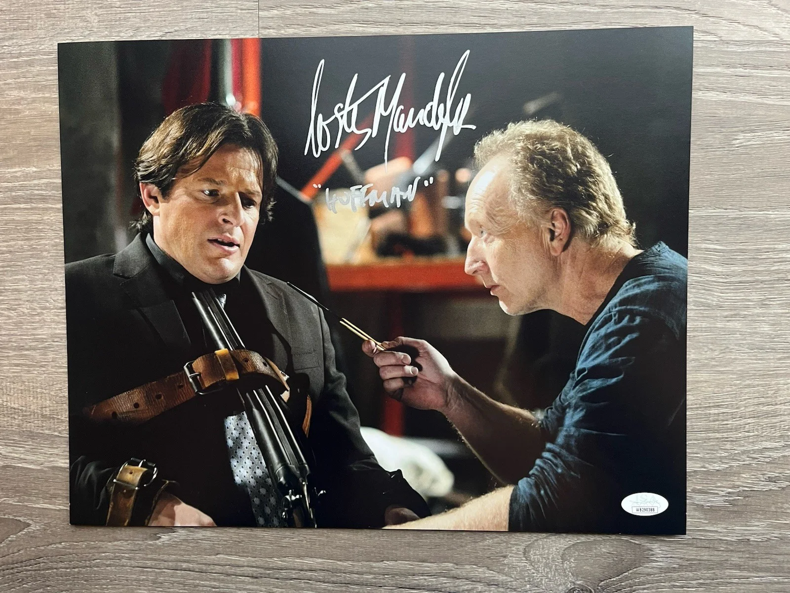 Costas Mandylor — Costas Mandylor Signed Saw 11x14 Photo JSA COA Detective Hoffman Jigsaw Horror, image 2