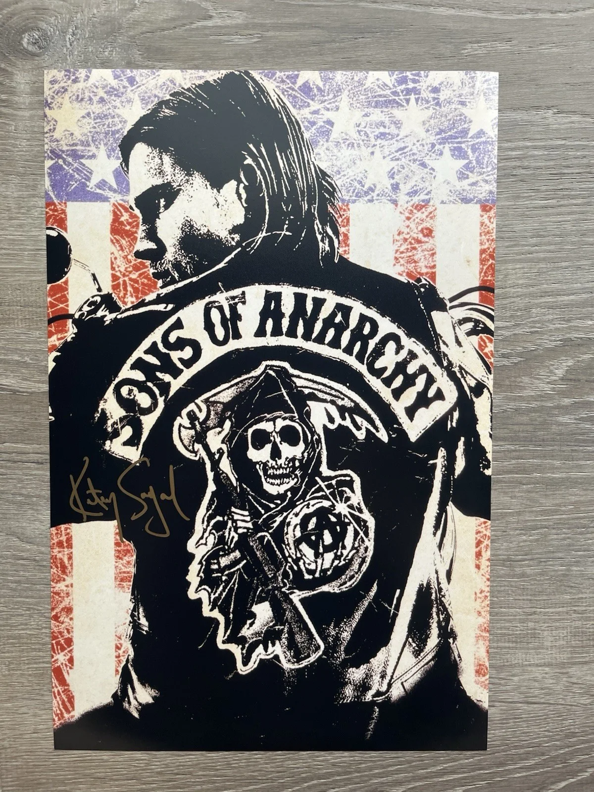 Katey Sagal — Katey Sagal Signed Gemma 11x17 Photo JSA COA Sons Of Anarchy SOA, изображение 2