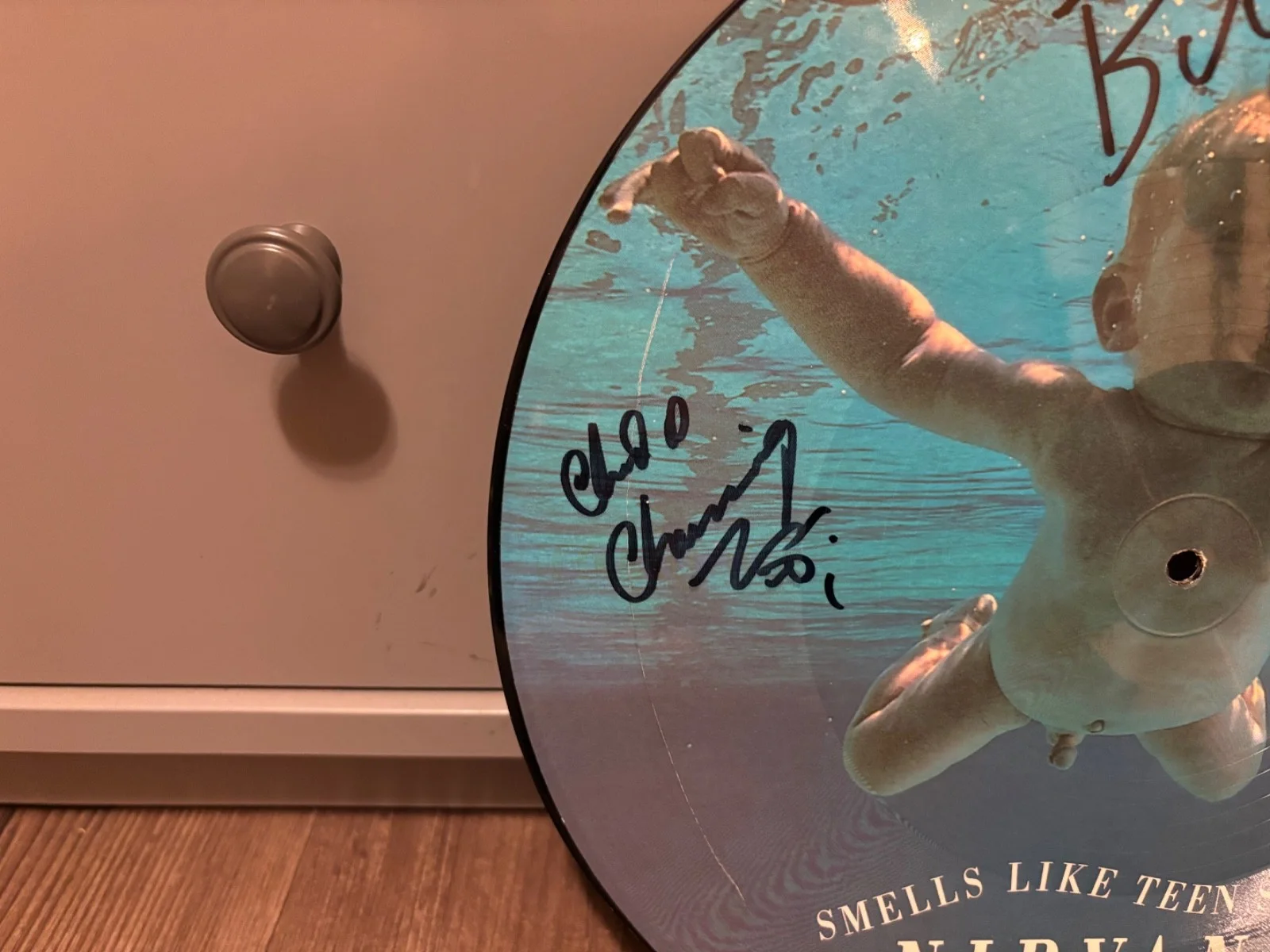 NIRVANA SIGNED AUTOGRAPHED LP VINYL PIC DISC SMELLS TEEN X3 KRIST CHAD BUTCH, image 2