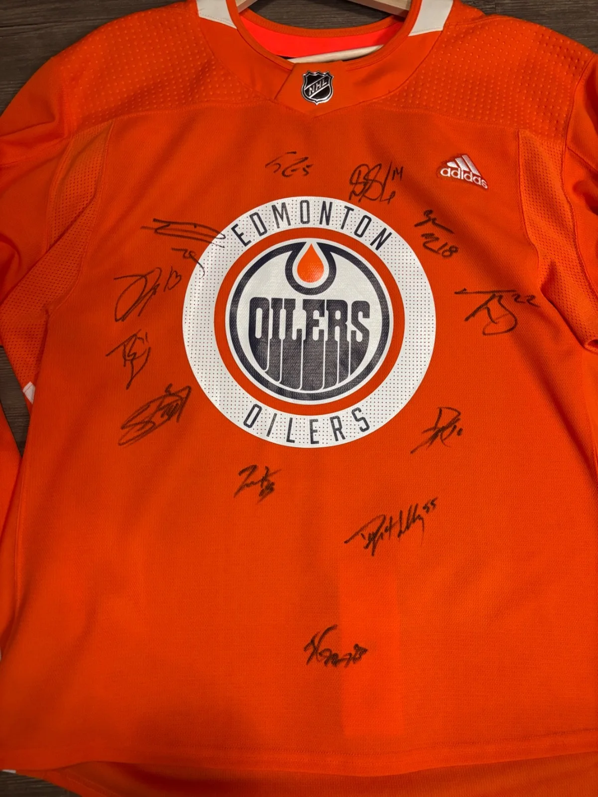 EDMONTON OILERS SIGNED AUTOGRAPHED PRACTICE JERSEY RARE X12 DRAISAITL HUMAN RNH, изображение 2