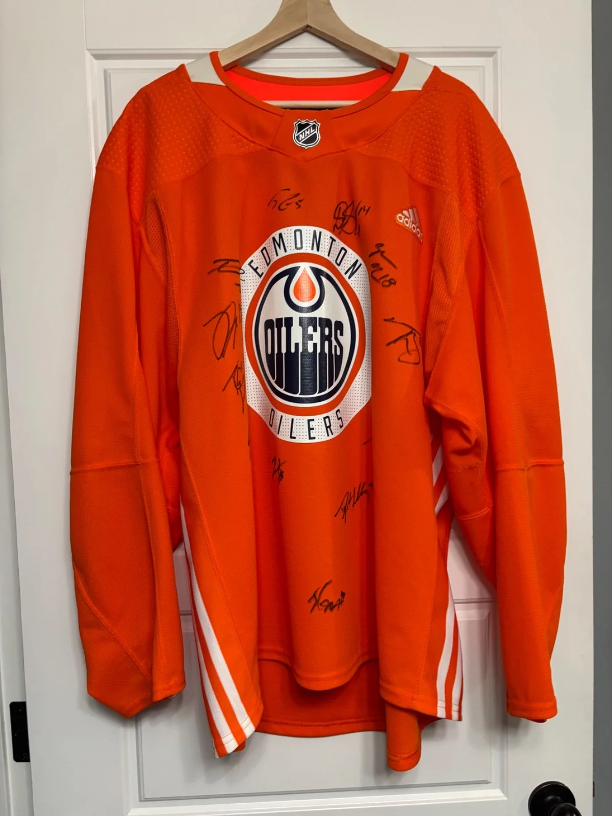 EDMONTON OILERS SIGNED AUTOGRAPHED PRACTICE JERSEY RARE X12 DRAISAITL HUMAN RNH, изображение 3