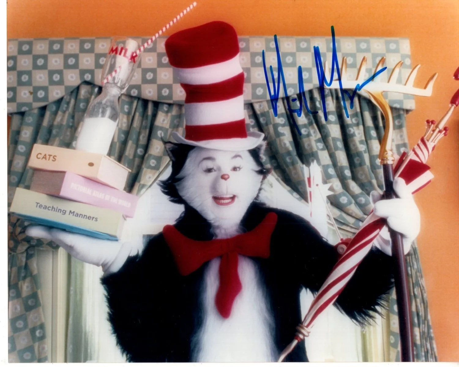 Mike Myers — MIKE MYERS Signed 8x10 DR. SUESS THE CAT IN THE HAT Photo w/ Hologram COA