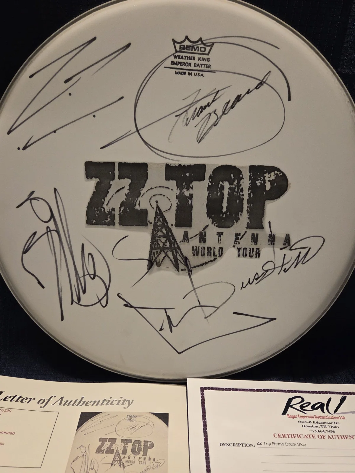 Autographed ZZ Top Drum Head/ All 3.. 2 Full Cert Letters, image 4