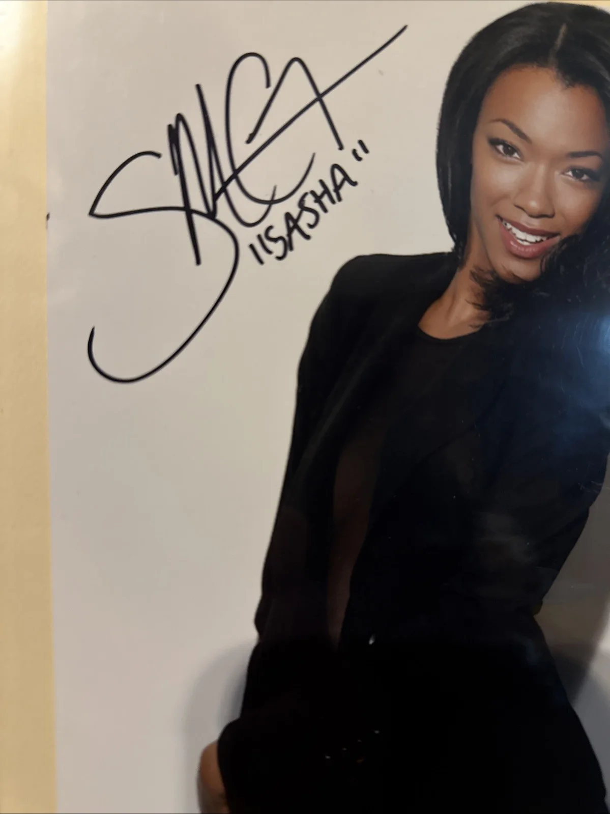 Sonequa Martin-Green — Sonequa Martin-Green Walking Dead Star Trek Signed 'Sasha' 8x10 Photo WW COA, изображение 2