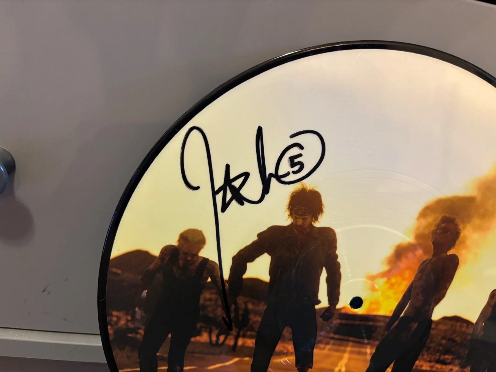JOHN 5 SIGNED AUTOGRAPHED LP VINYL PIC DISC MOTLEY CRUE RARE IN PERSON, изображение 2
