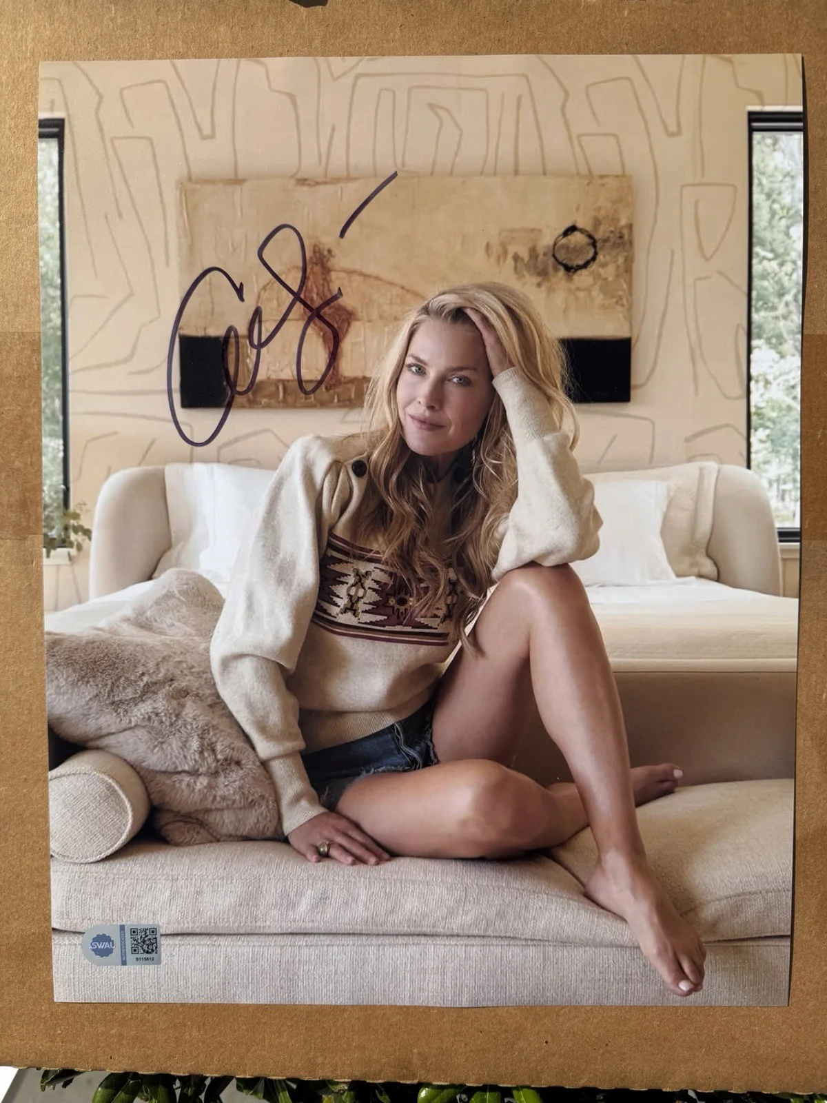 Ali Larter Signed 11x14 Sexy Feet Landman Photo Autograph Exact PROOF SWAU, изображение 2