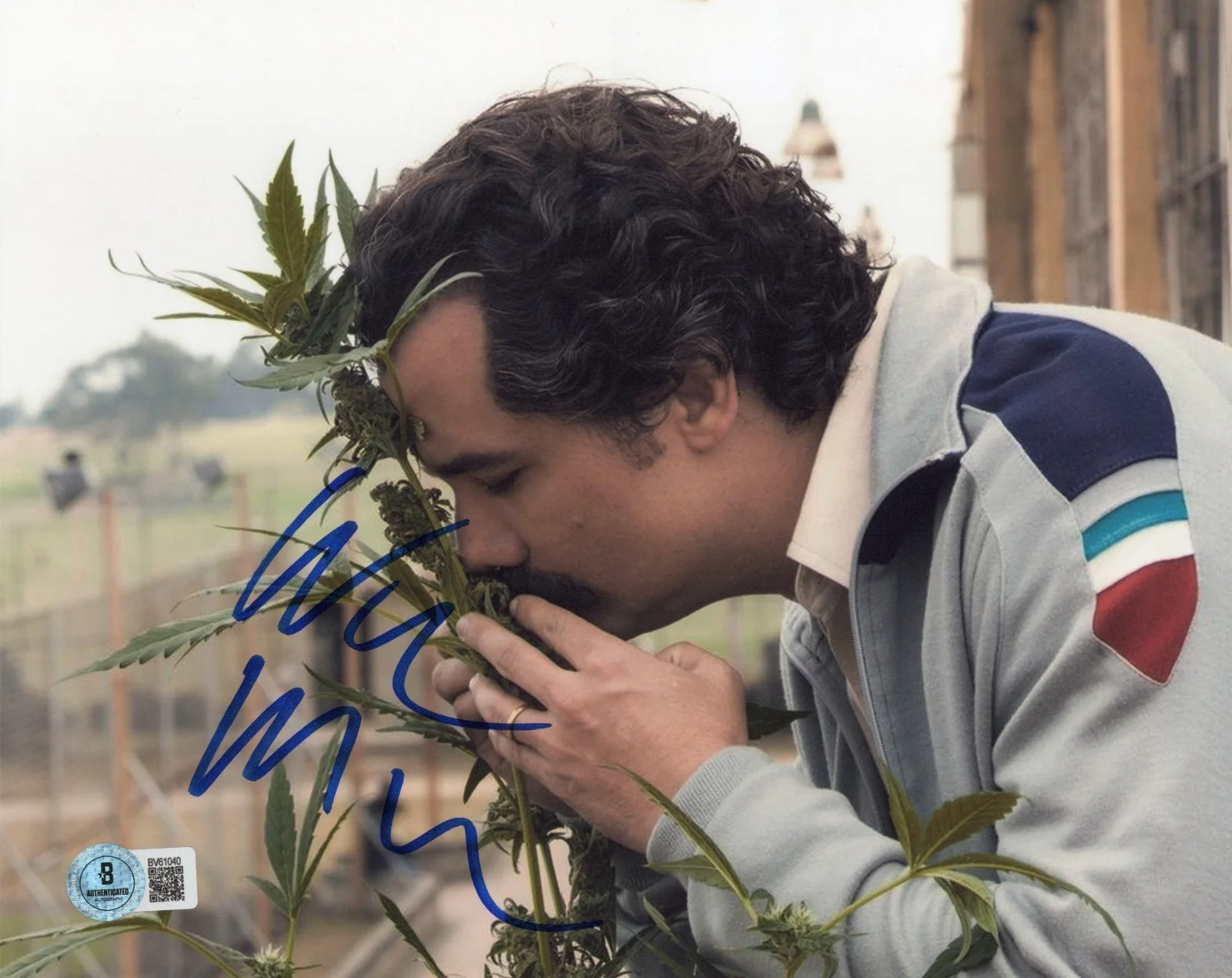 Wagner Moura — Wagner Moura Signed 'Narcos' Pablo Escobar 8x10 Photo BAS 1 Beckett COA Proof
