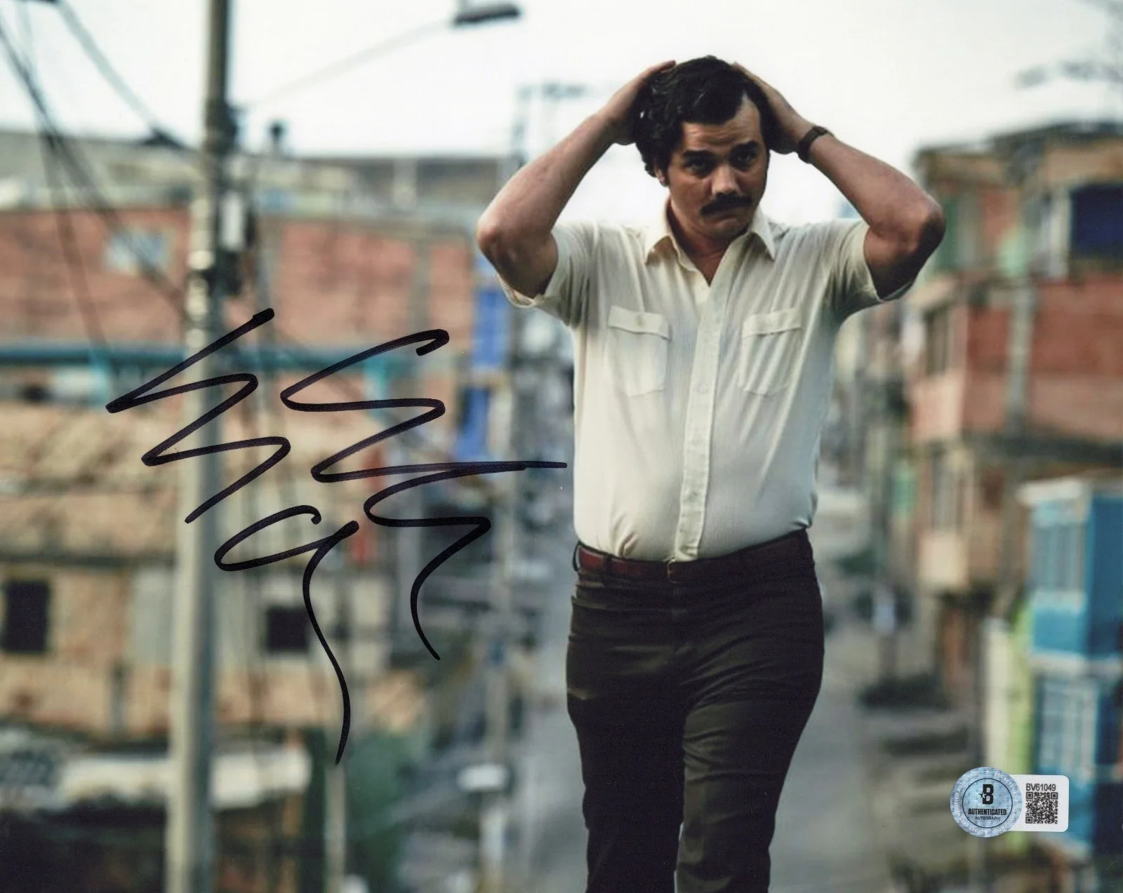 Wagner Moura — Wagner Moura Signed 'Narcos' Pablo Escobar 8x10 Photo 5 BAS Beckett COA Proof