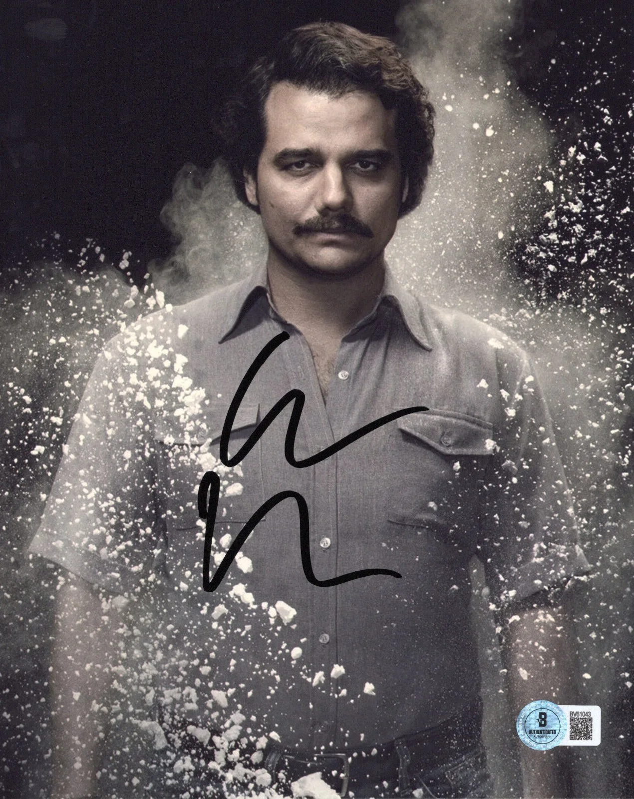 Wagner Moura — Wagner Moura Signed 'Narcos' Pablo Escobar 8x10 Photo 7 BAS Beckett COA Proof